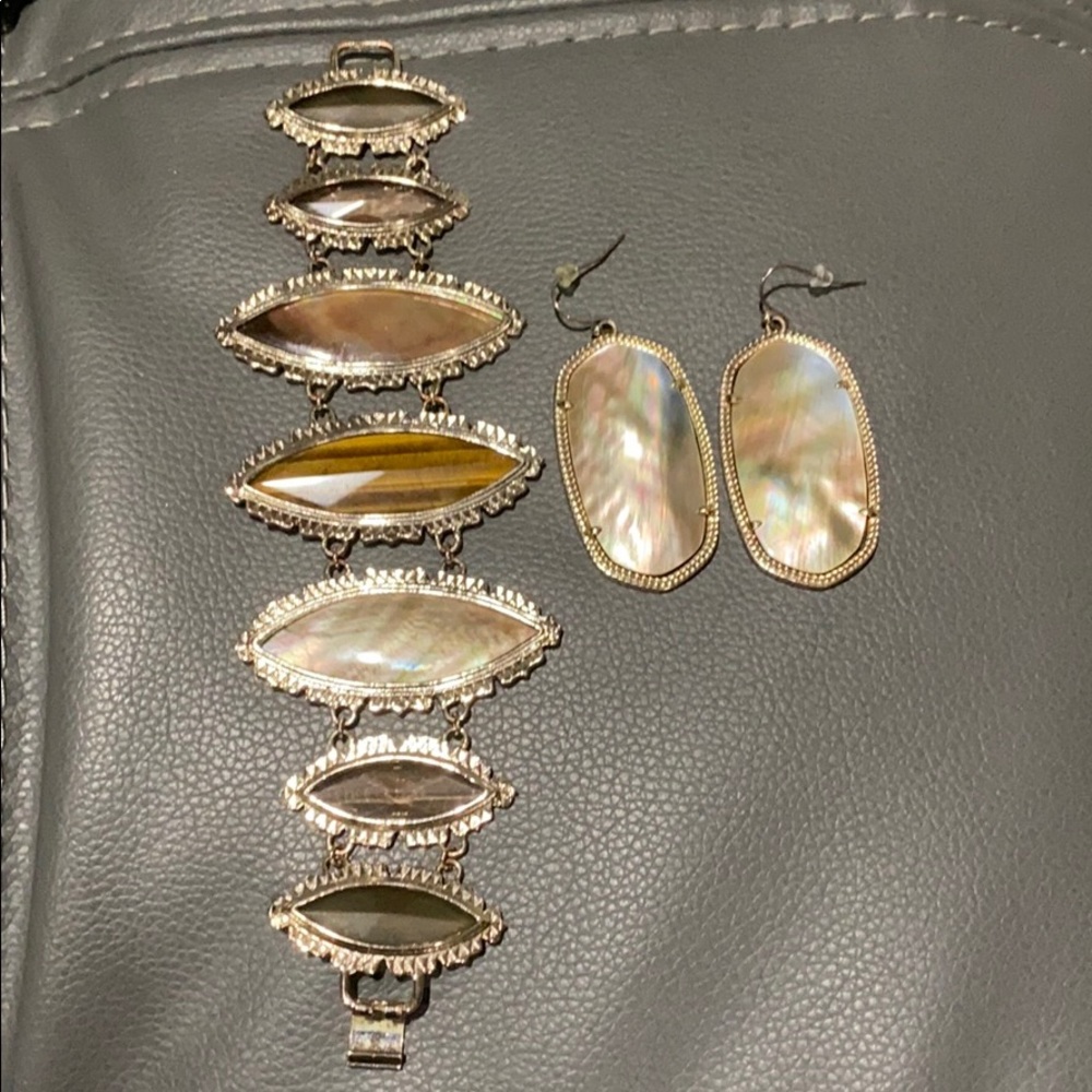 Earrings and bracelet set